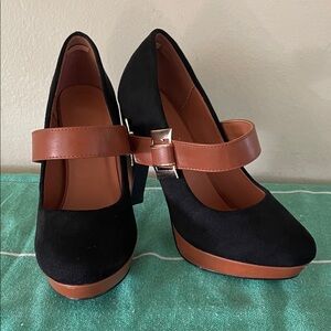 Elegant Black and Brown Women's Heels